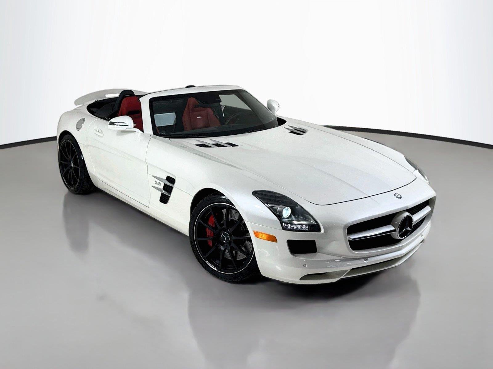 Used 2012 designo Mystic White II Mercedes-Benz SLS AMG® image 46
