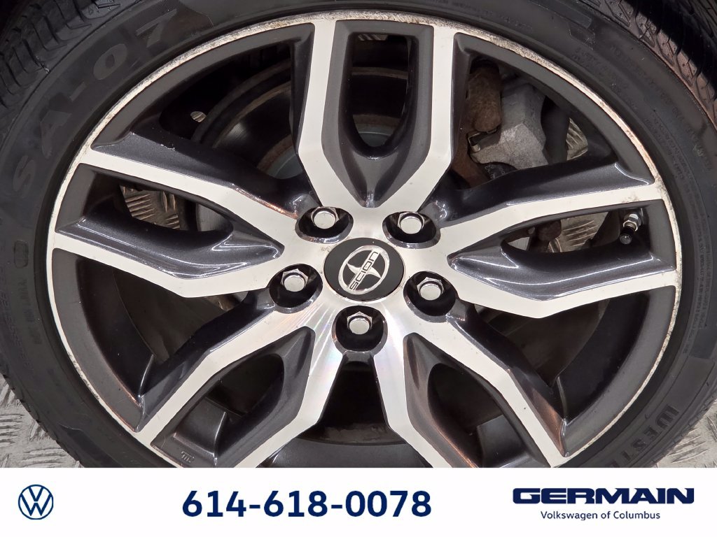 Used 2015 White Scion Base image 13