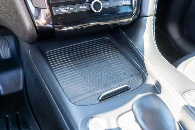 Used 2019 White INFINITI ESSENTIAL image 34