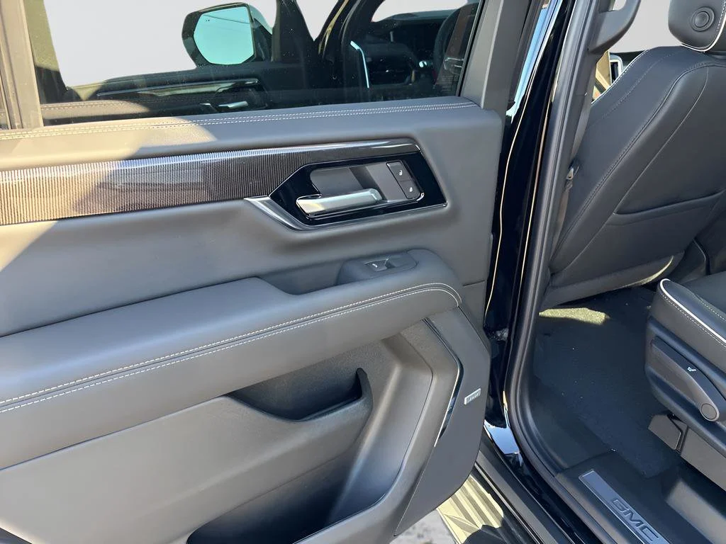 2026 GMC Yukon Elevation - Photo 16