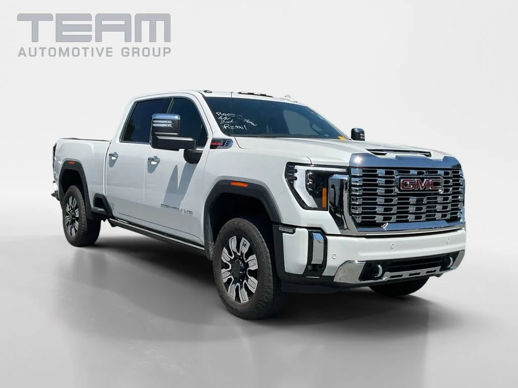 Used 2025 White Frost Tricoat GMC Denali image 1