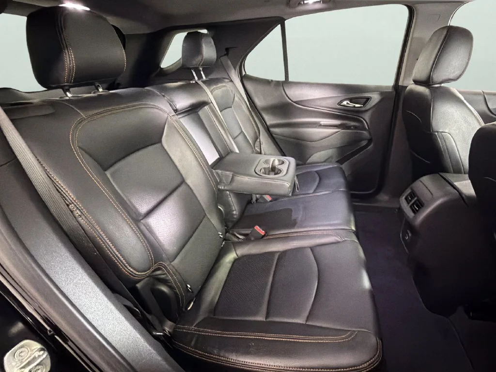 Used 2022 MOSAIC BLACK METALLIC Chevrolet LT image 31