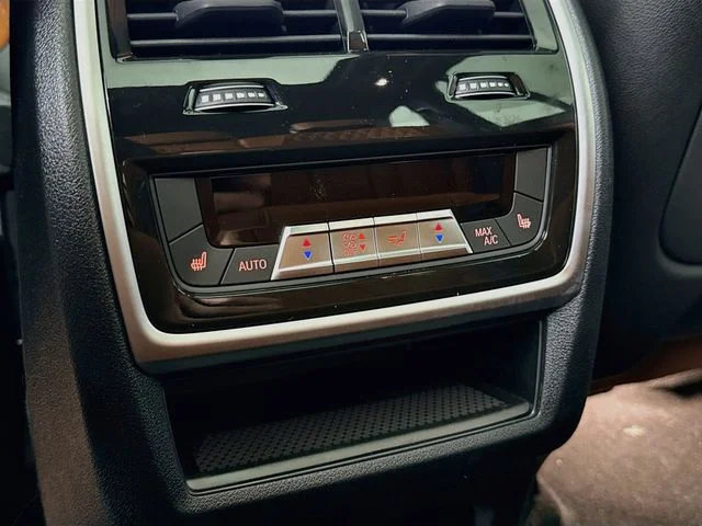 New 2026 Gray BMW xDrive50e image 27