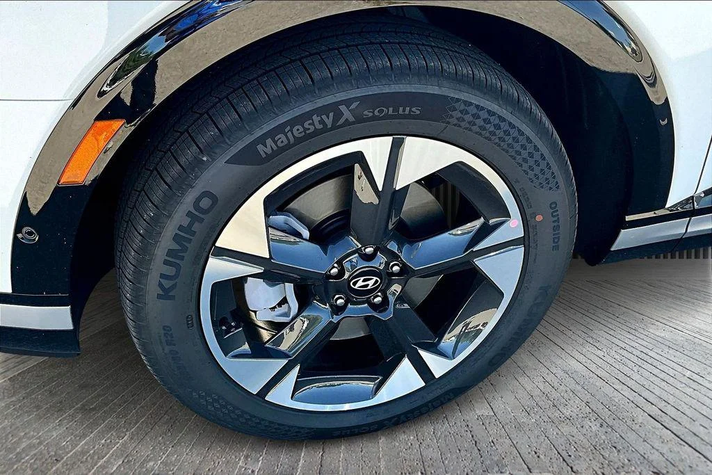 2026 Hyundai Palisade Limited - Photo 11