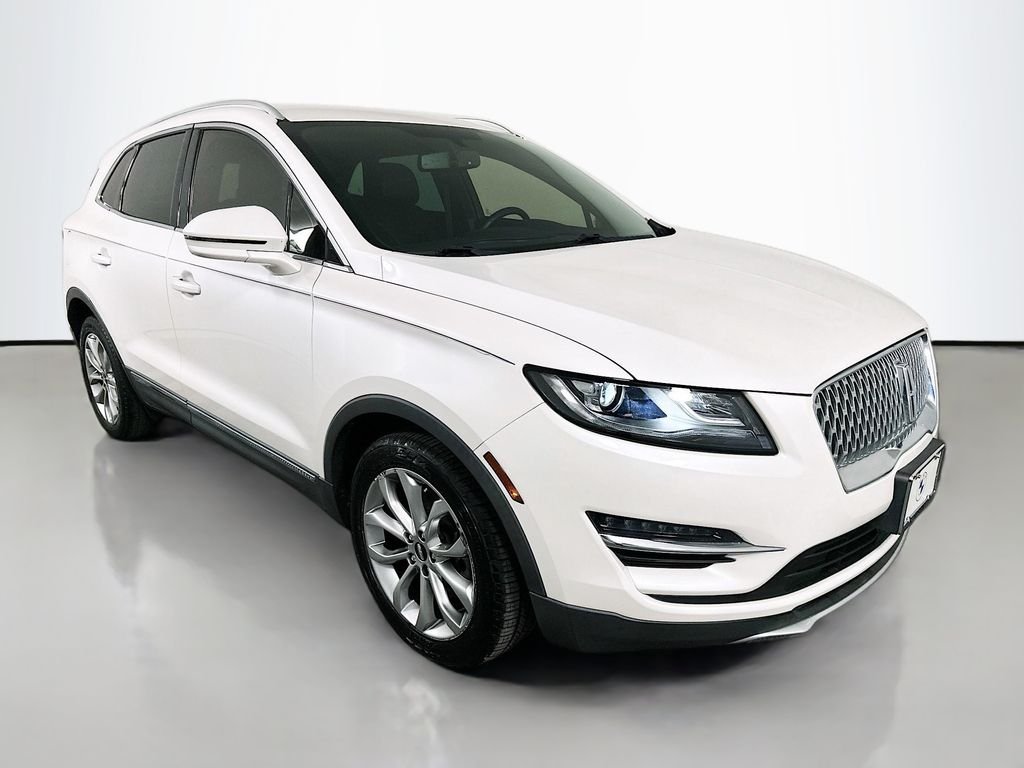 Used 2019 White Platinum Clearcoat Metallic Lincoln Select image 3