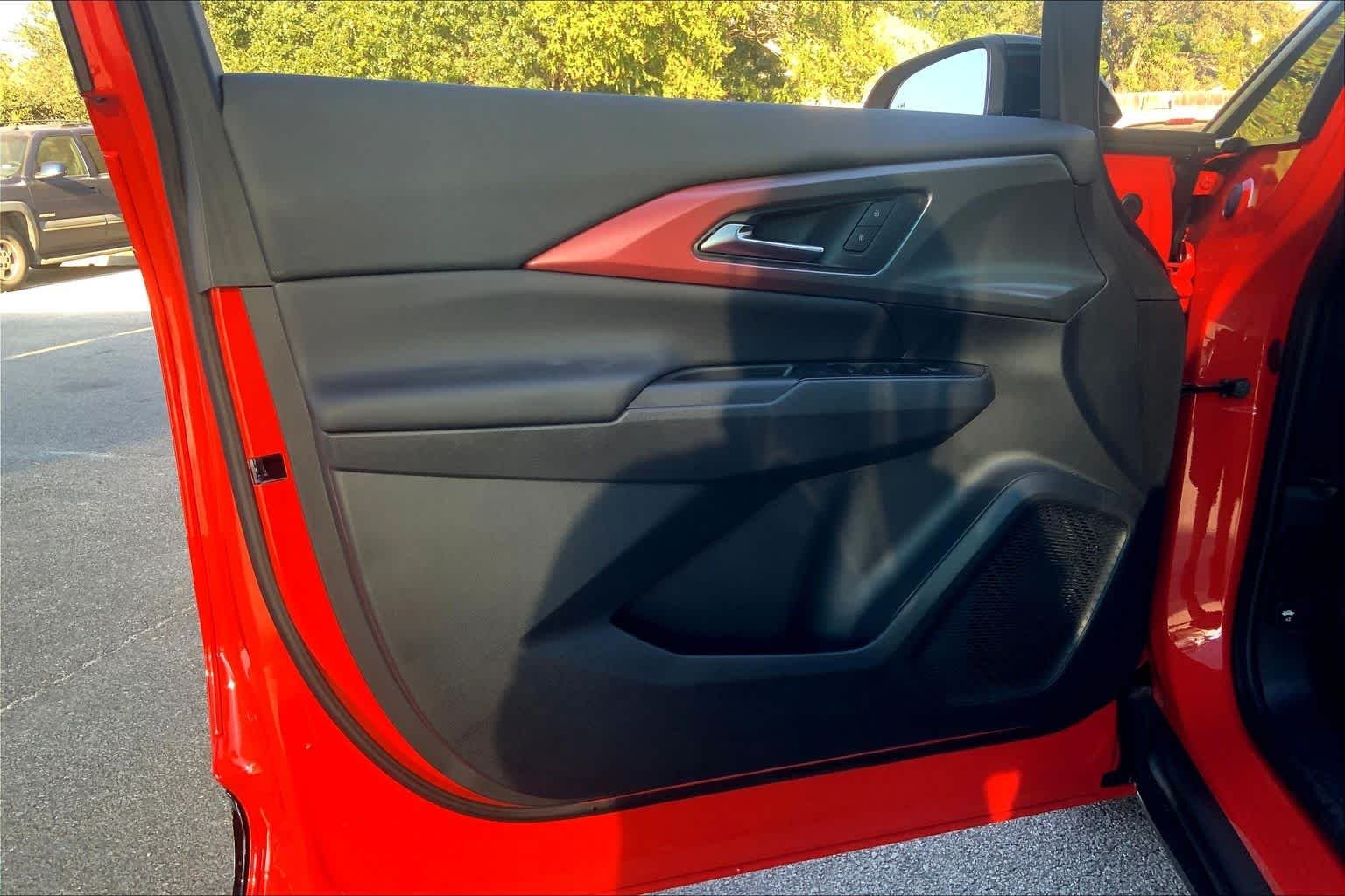 2026 Chevrolet Equinox EV RS - Photo 10