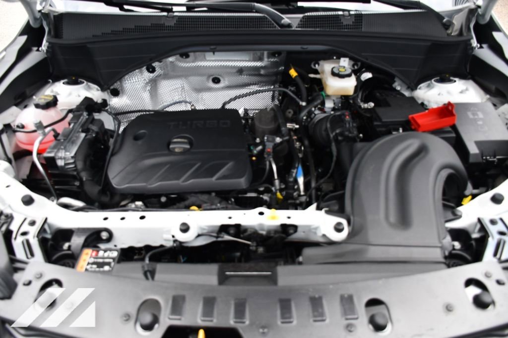New 2026 Summit White Chevrolet LT image 30