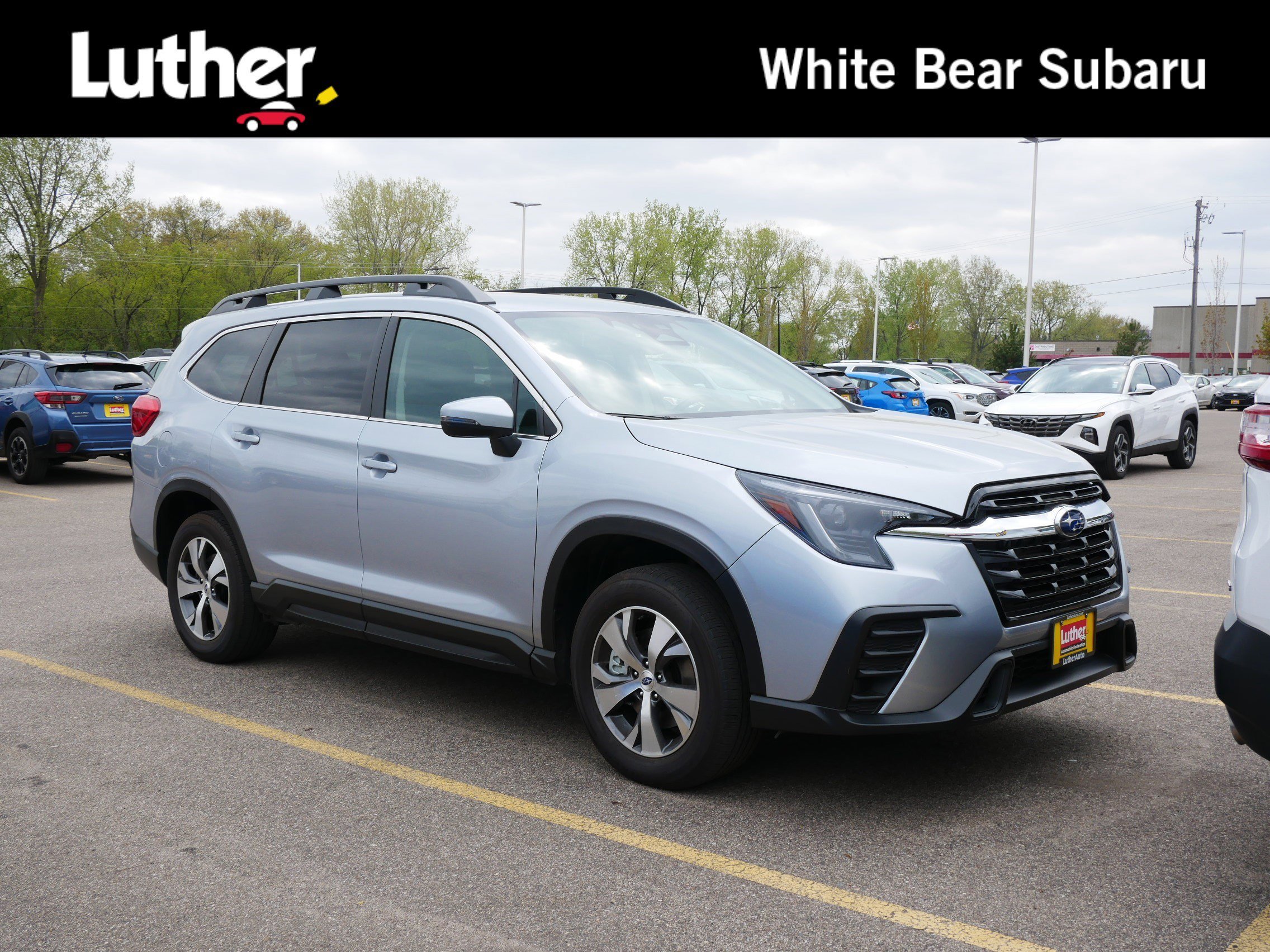 2023 Subaru Ascent Premium 7 Passenger's photo