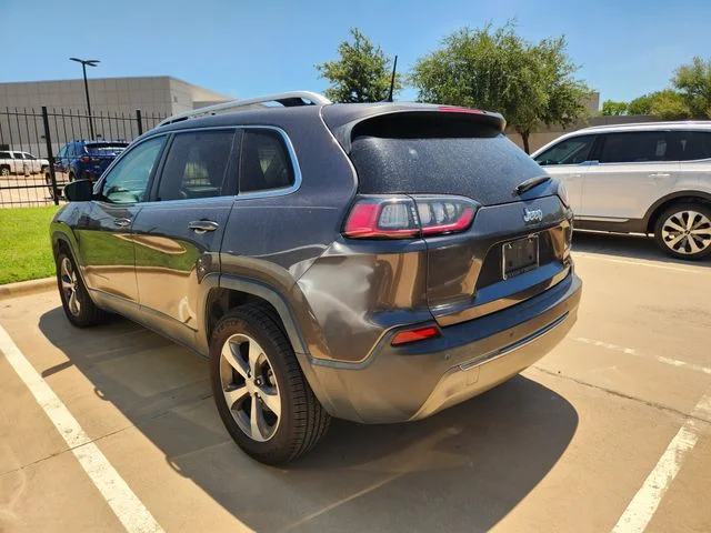 Used 2019 Gray Jeep Limited image 3