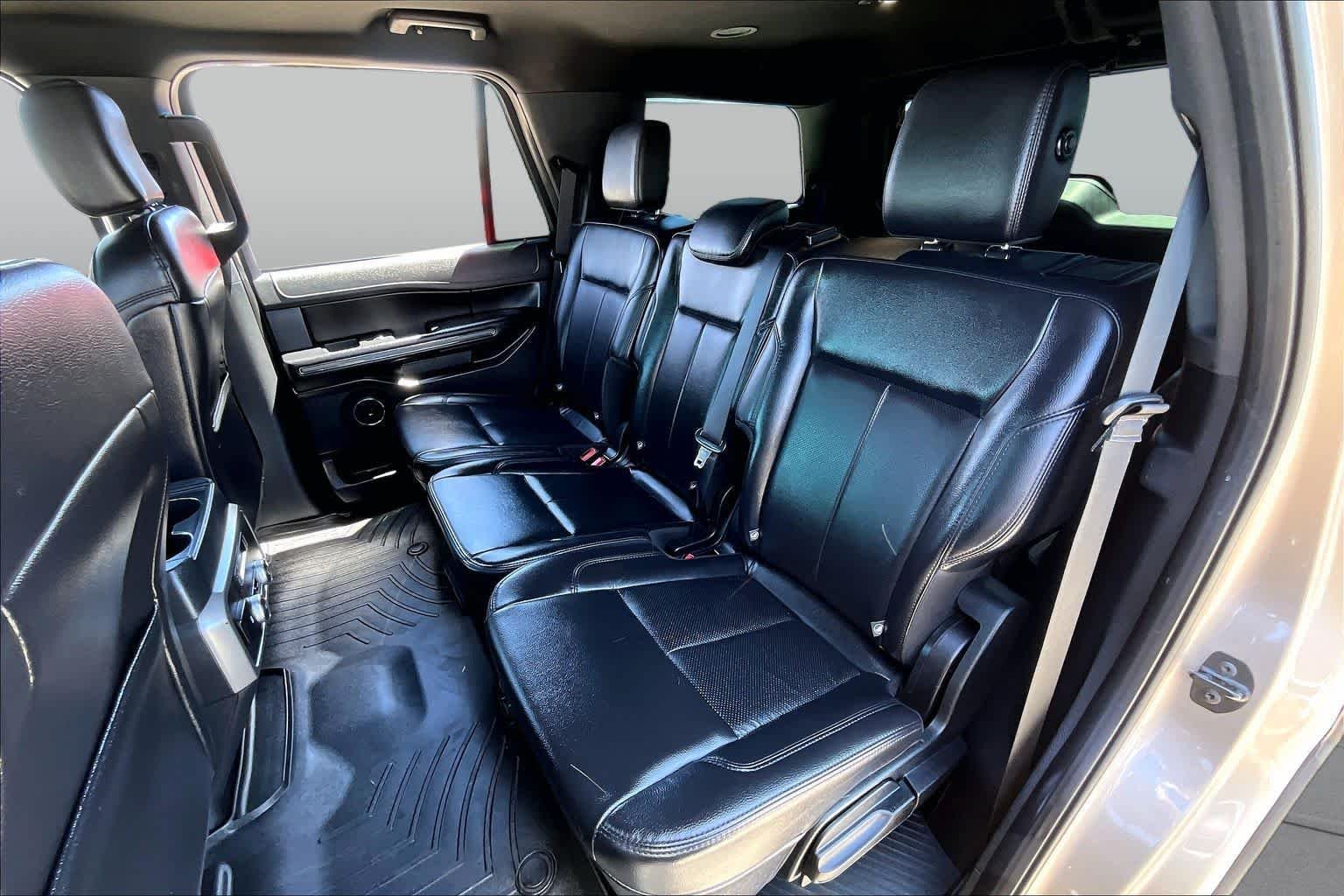 Used 2020 Desert Gold Ford XLT image 19