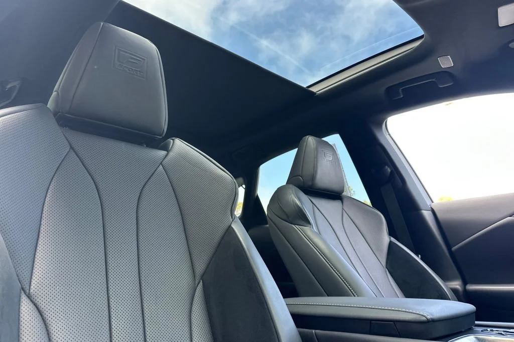 Used 2024 Black Lexus 500h F SPORT Performance image 17