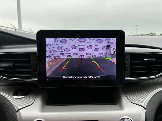 Used 2023 Black Ford XLT image 15