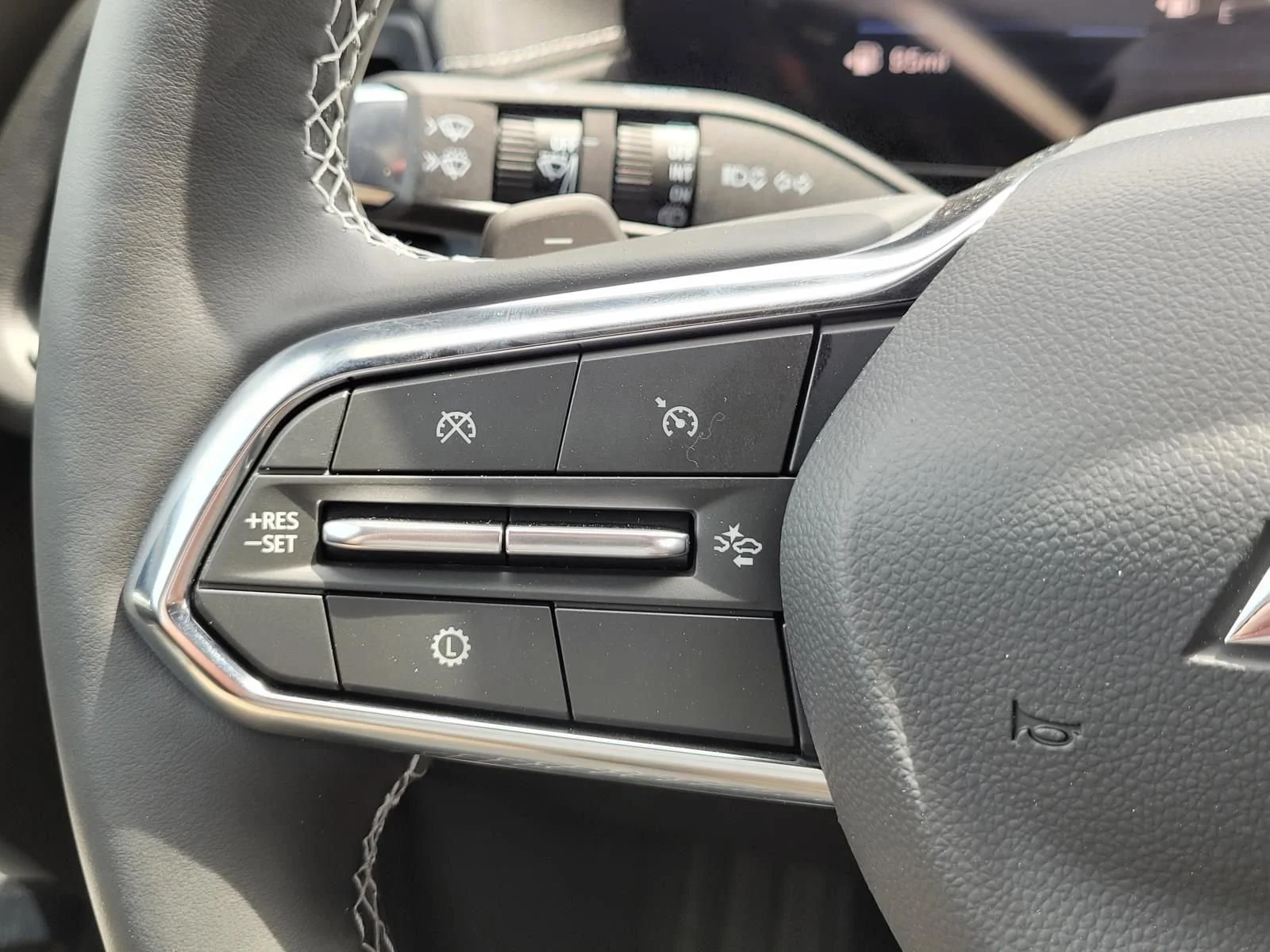 2026 Chevrolet Traverse LT - Photo 24
