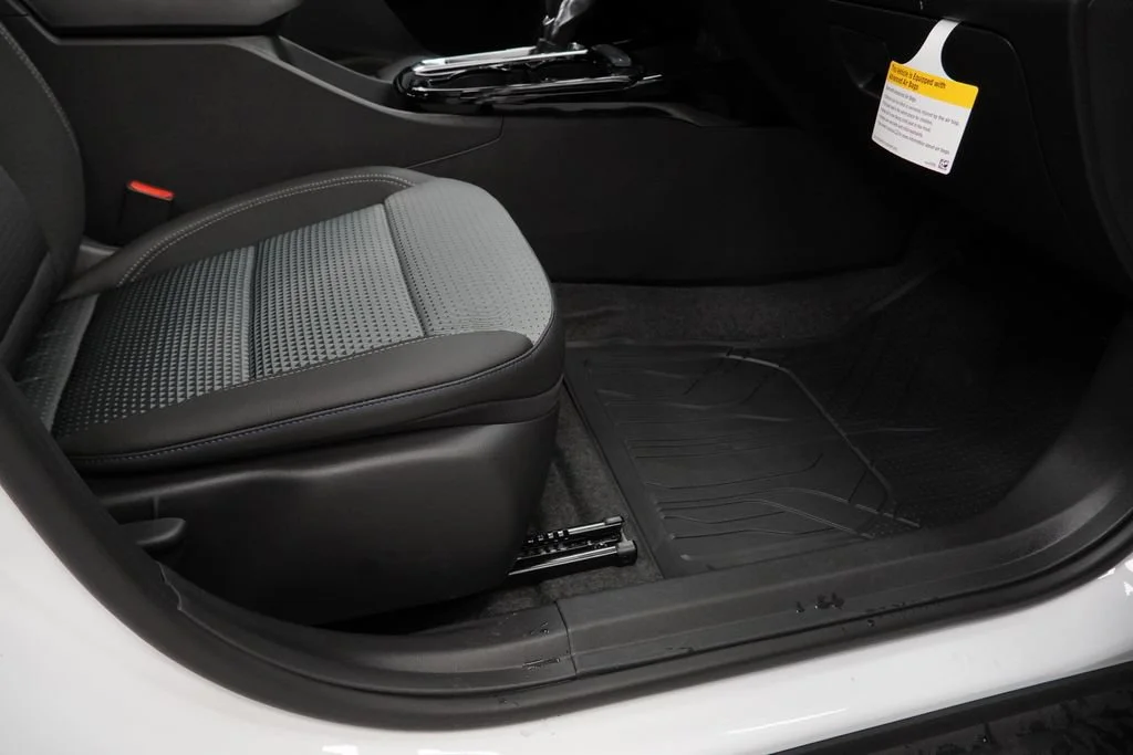 2026 Chevrolet Trax LT - Photo 30