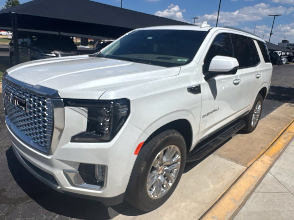 Used 2023 White GMC Denali image 1