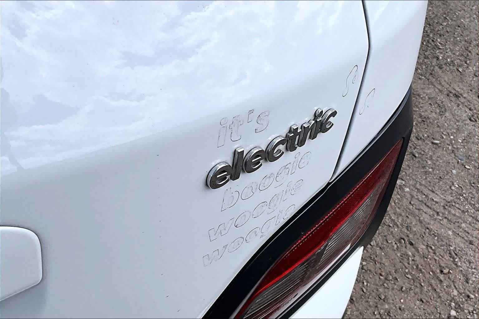 Pre-Owned 2021 Hyundai Kona Electric Ultimate