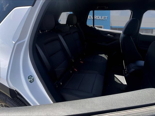 2027 Chevrolet Equinox LT - Photo 12