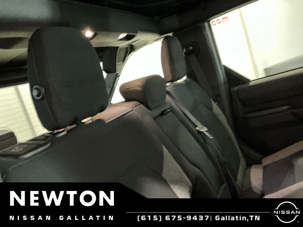 Used 2025 Azure Gray Metallic Ford Big Bend image 17