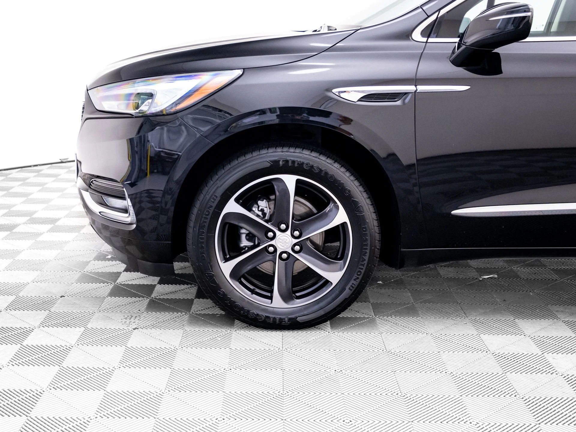 Used 2021 Black Buick Essence image 35