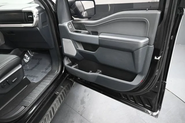 Certified Used 2023 Avalanche Ford XLT image 34