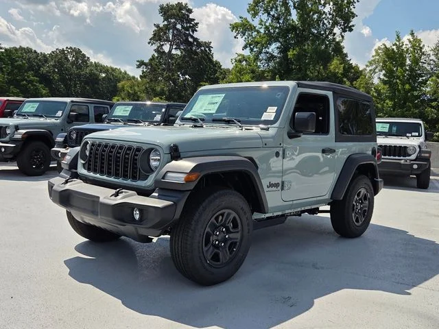 New 2026 Earl Clearcoat Jeep Sport image 3