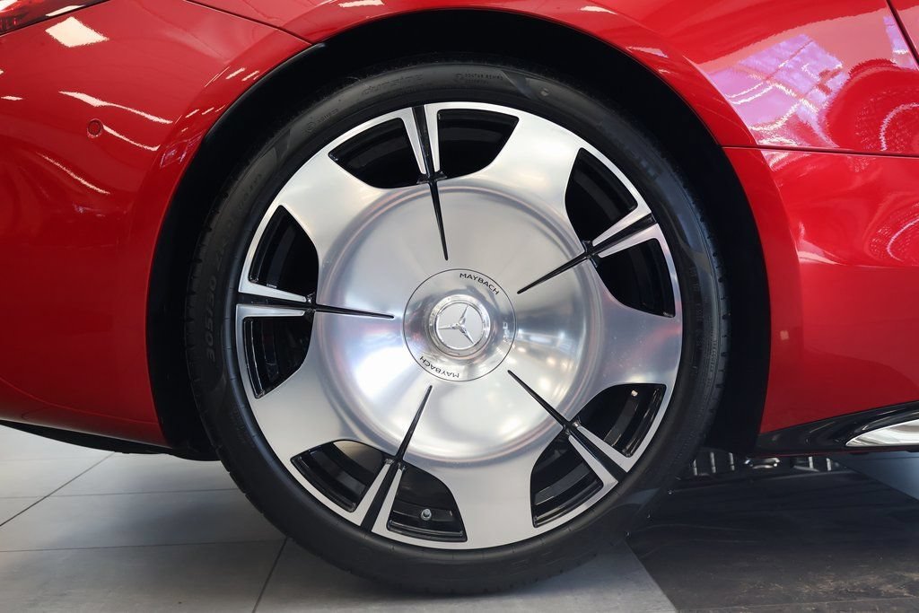 New 2026 MANUFAKTUR garnet red metallic (Red Ambiance) Mercedes-Benz Maybach SL 680 image 21