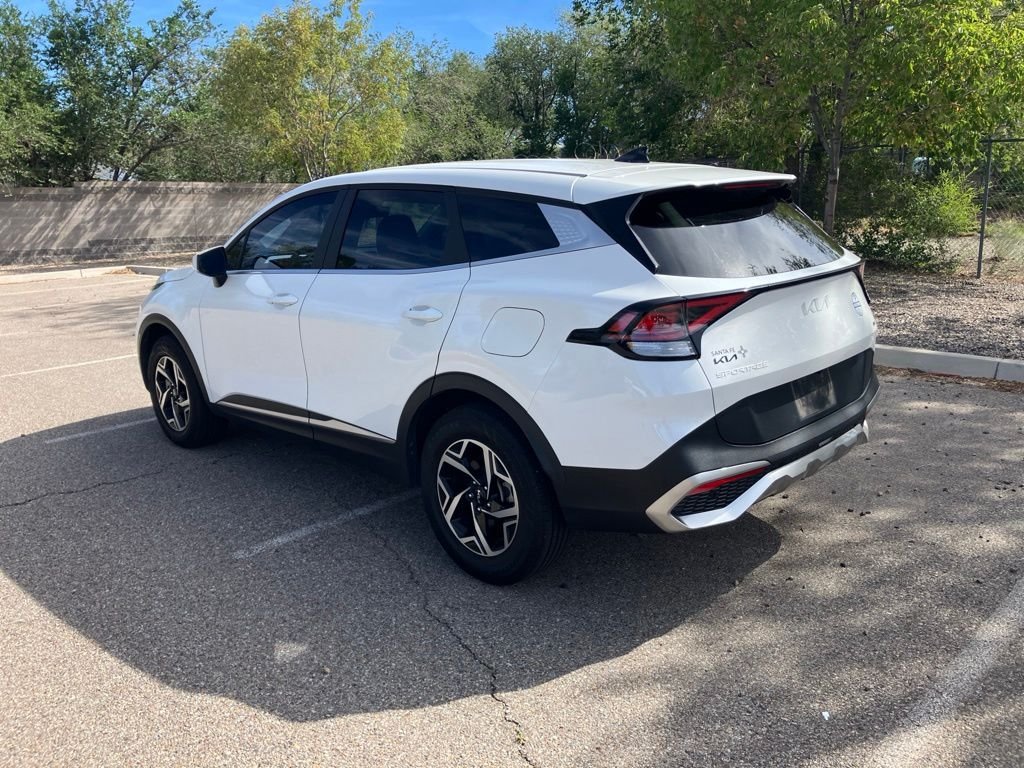 Used 2023 White Kia LX image 7