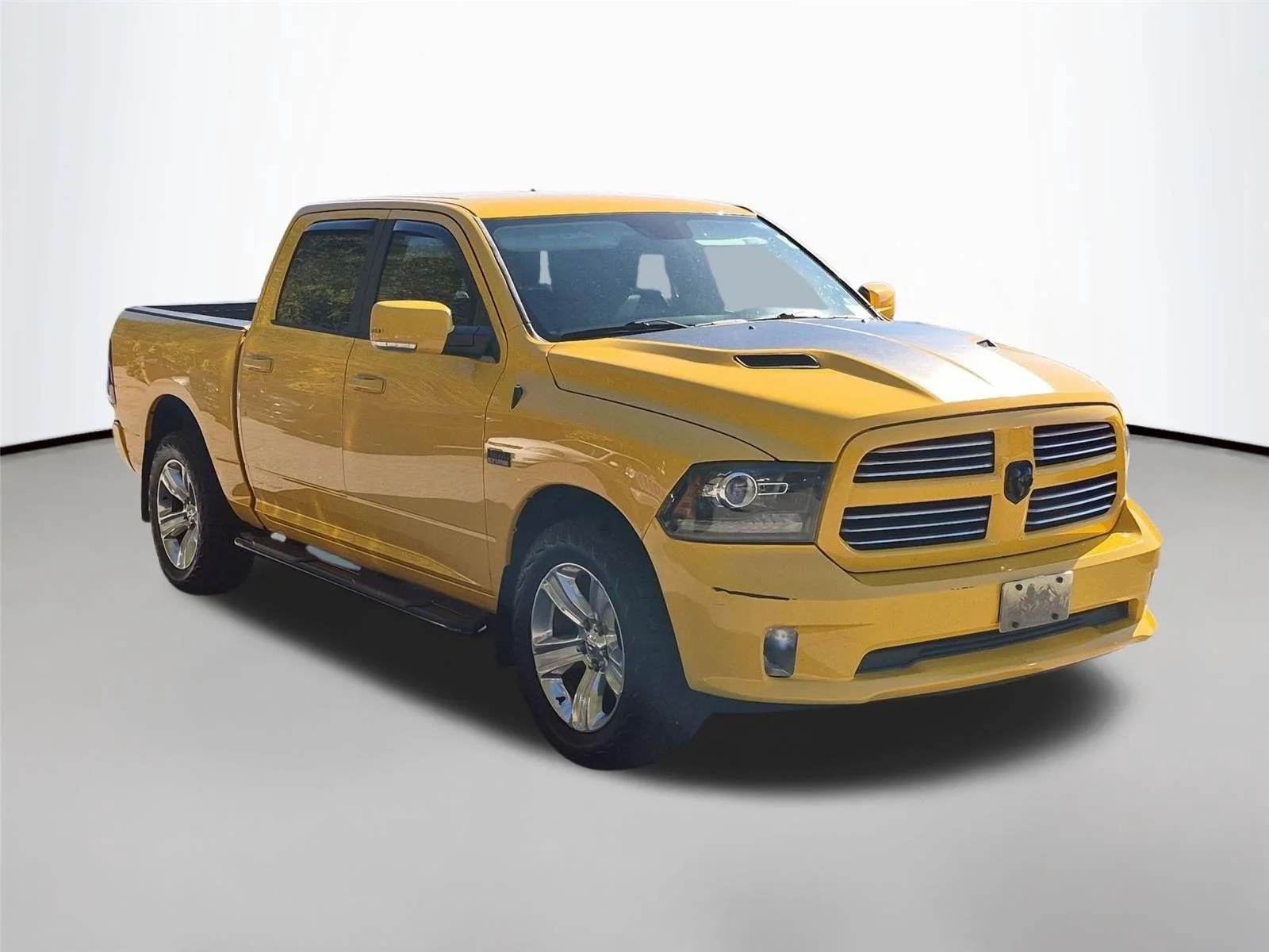 Used 2016 BRIGHT WHITE CLEARCOAT RAM SPRT image 7