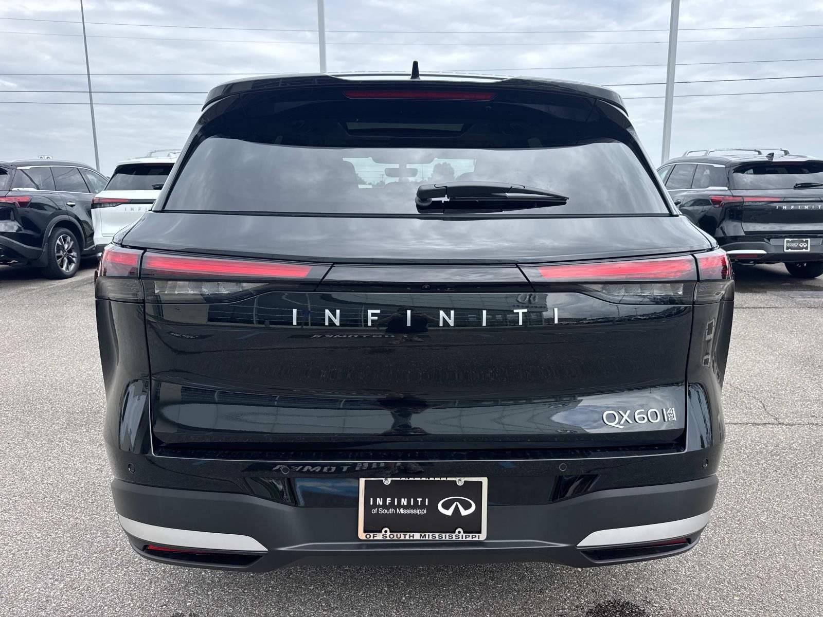 New 2027 MINERAL BLACK INFINITI Luxe AWD image 6