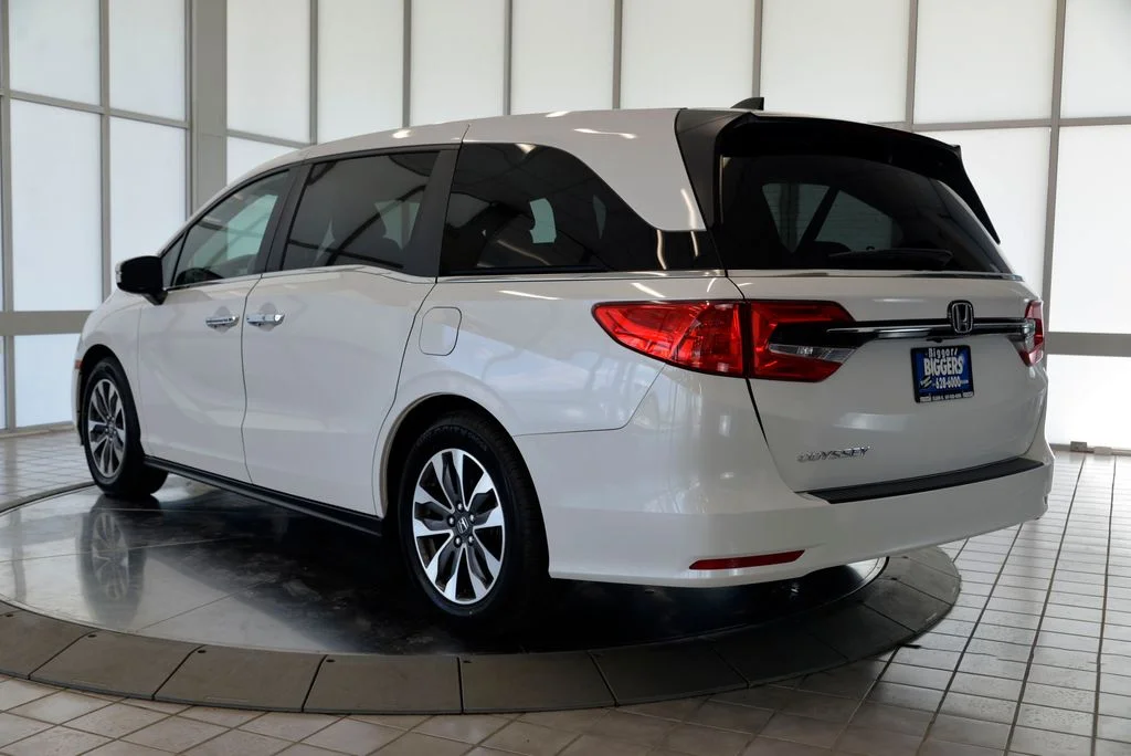 Used 2023 White Honda EX-L image 6