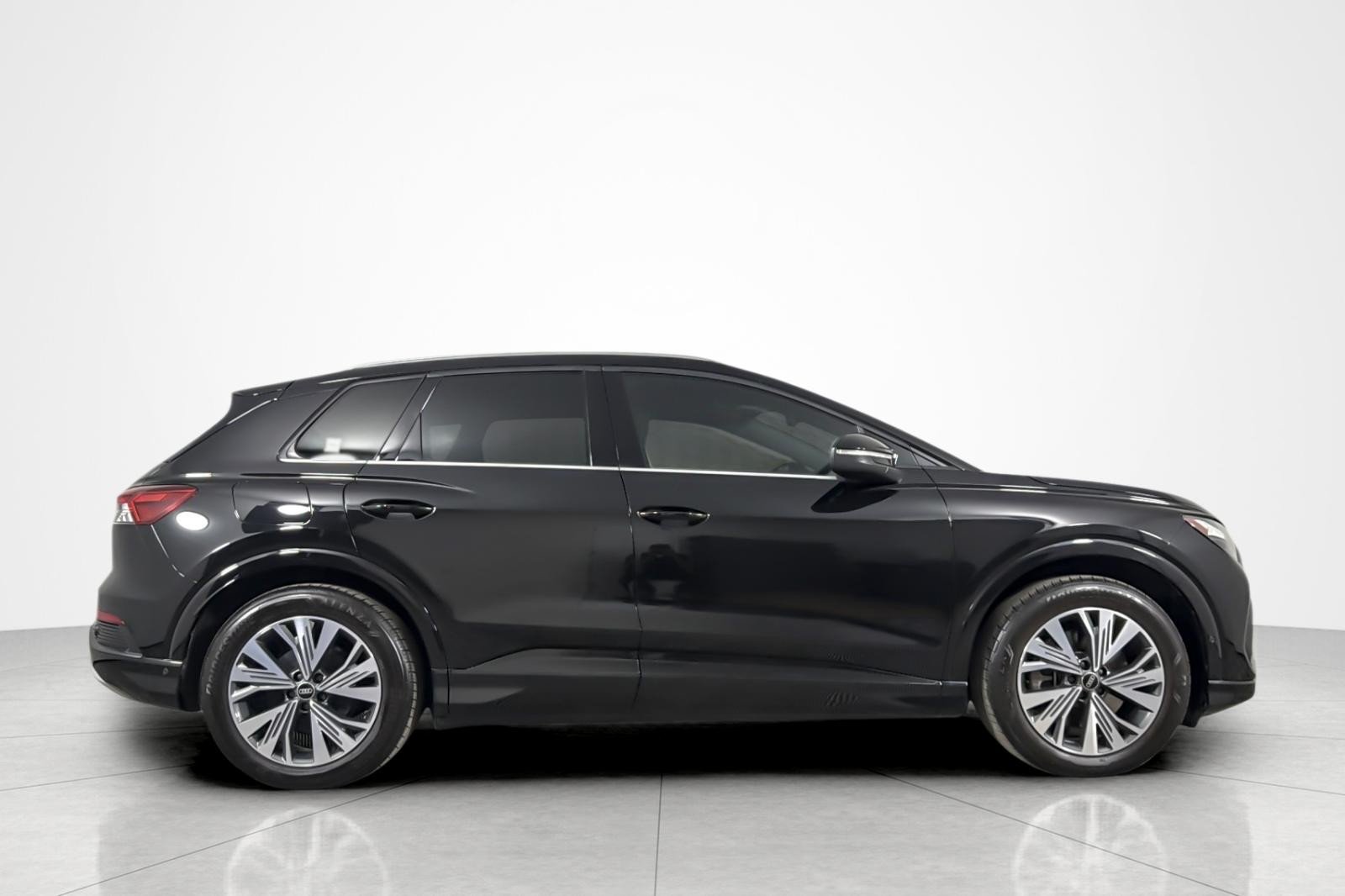 Used 2023 Mythos Black Metallic Audi Premium Plus 40 RWD image 6