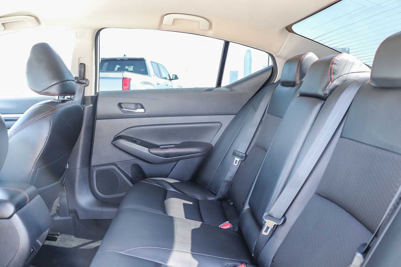 Used 2023 Pearl White Tricoat Nissan 2.5 SR image 19