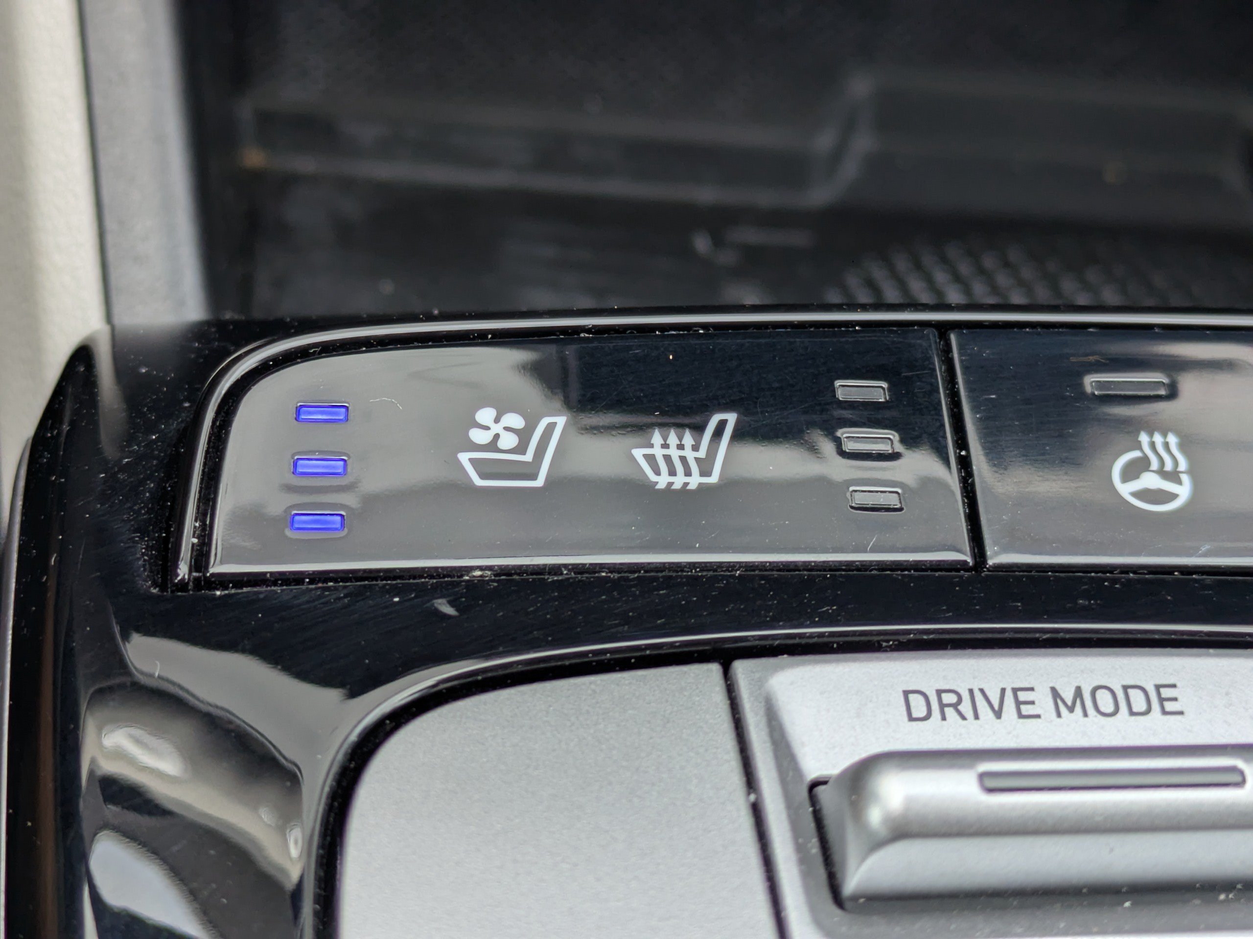 2022 Hyundai Tucson Limited - Photo 23
