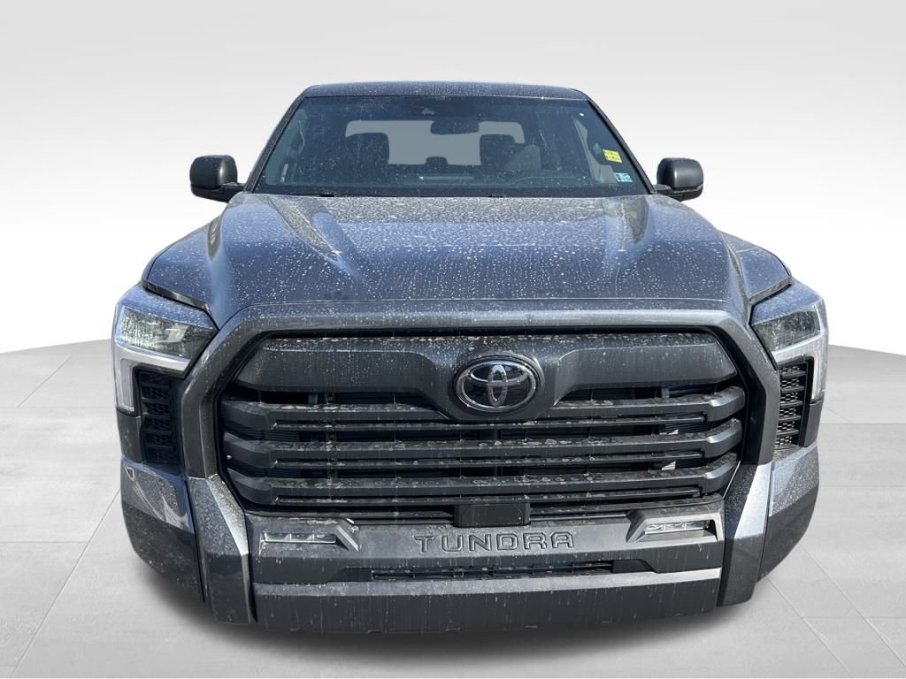 2026 Toyota Tundra SR5 - Photo 8