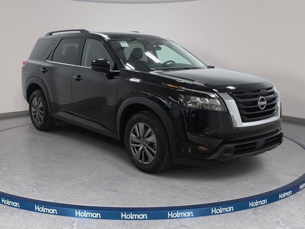 Used 2025 Super Black Nissan SV image 4