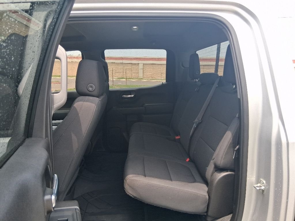 Used 2022 Silver Chevrolet Custom image 16