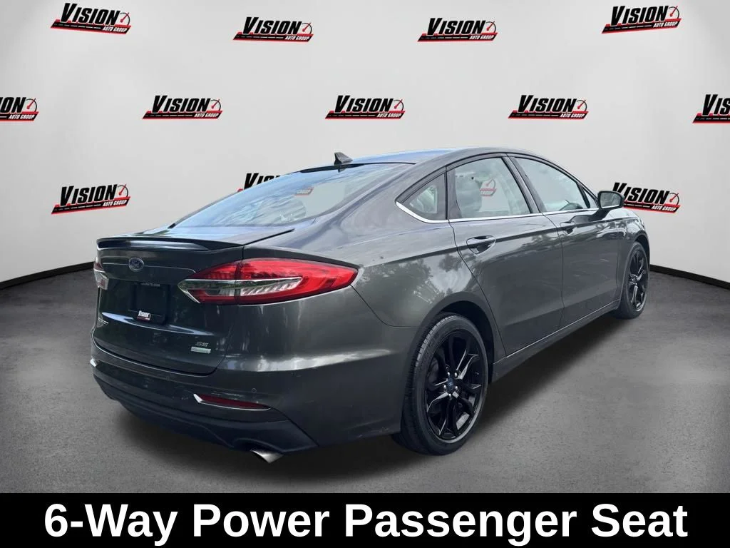 Used 2019 Gray Ford SE image 5