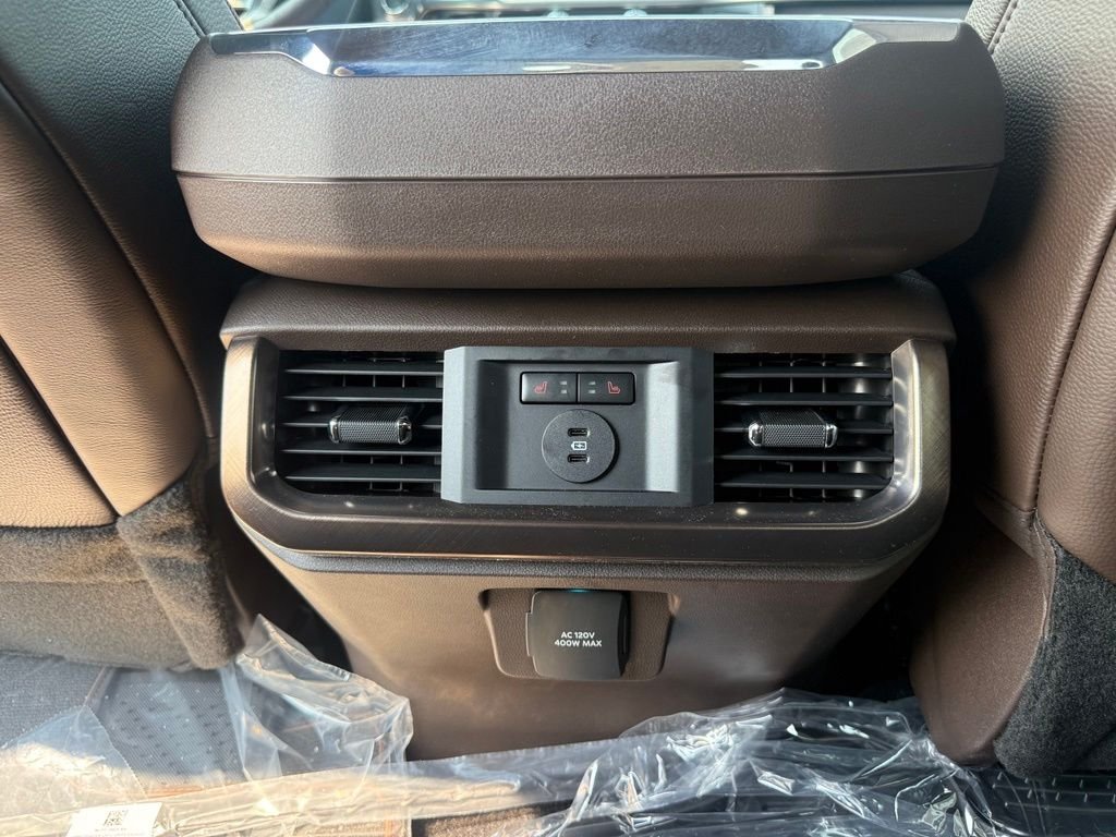 New 2026 Star White Metallic Tri-Coat Ford King Ranch® image 17