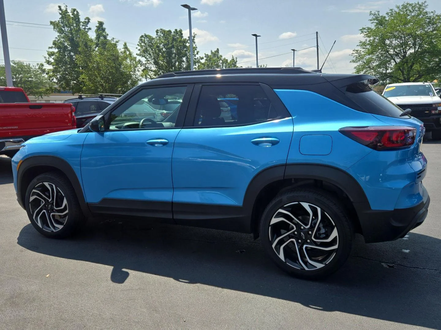 Used 2026 Marina Blue Metallic Chevrolet RS image 3