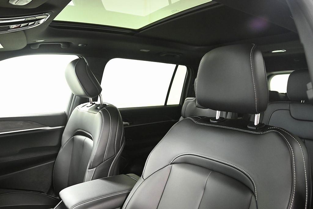 2025 Jeep Grand Cherokee L Limited - Photo 12