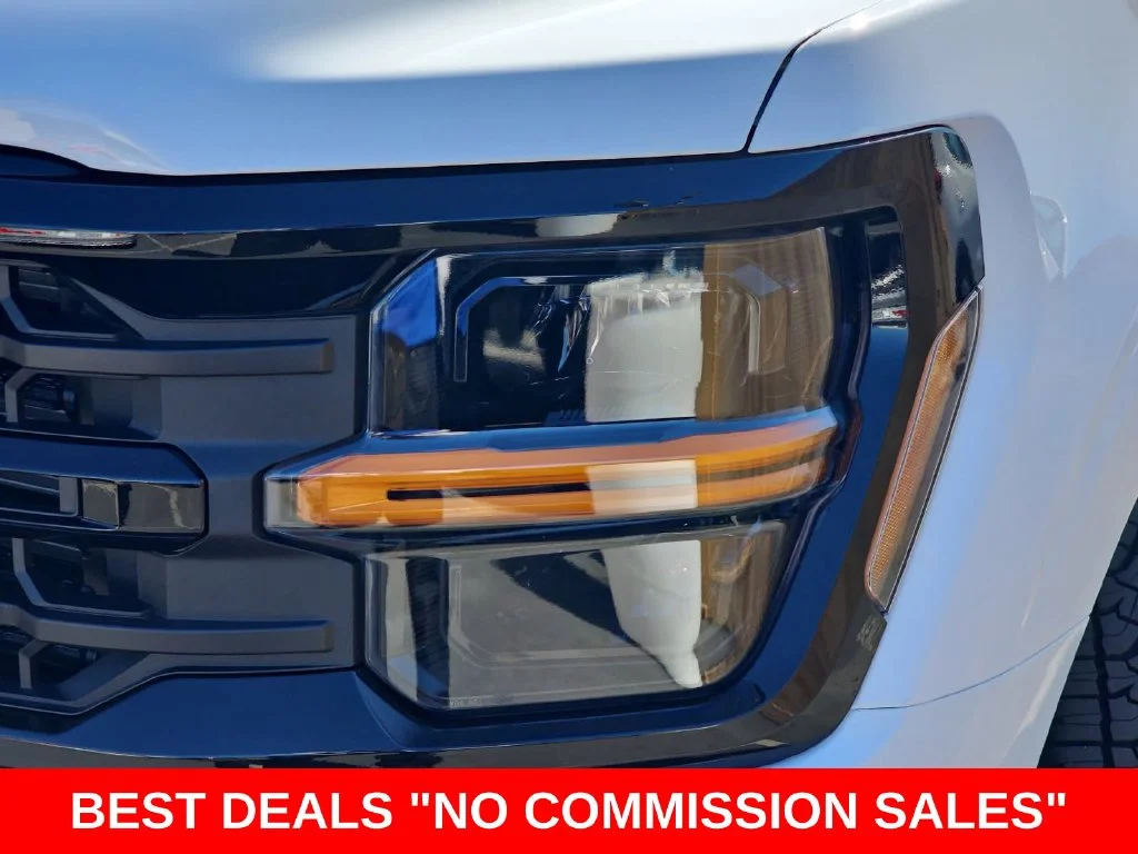 New 2026 Oxford White Ford XLT image 33