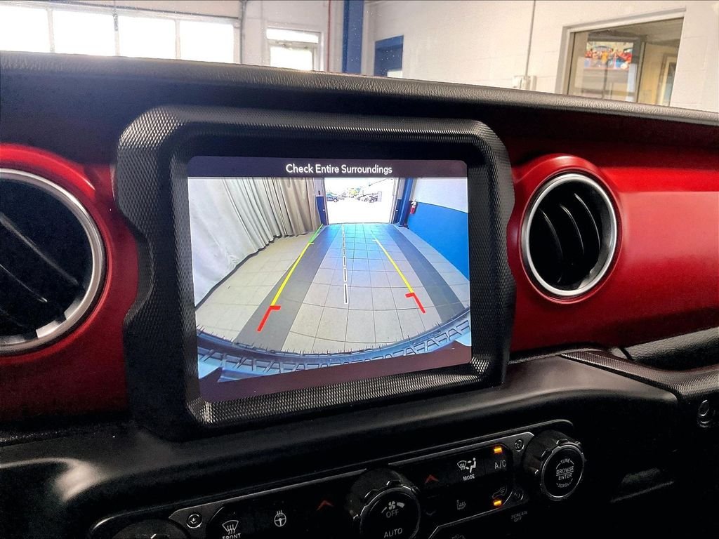 Used 2019 Black Jeep Unlimited Rubicon image 19