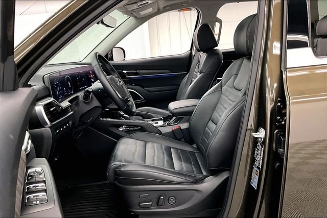 Used 2025 Dark Moss Kia SX-Prestige image 24