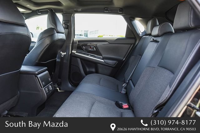 Used 2024  Toyota XLE image 18