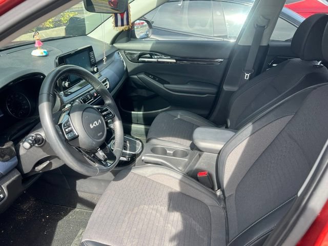 2023 Kia Seltos S - Photo 2