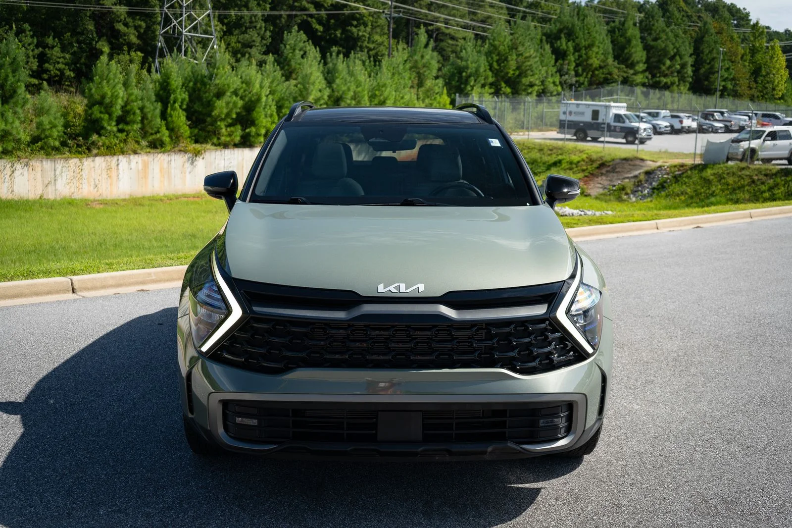 Used 2023 Green Kia X-Pro image 2