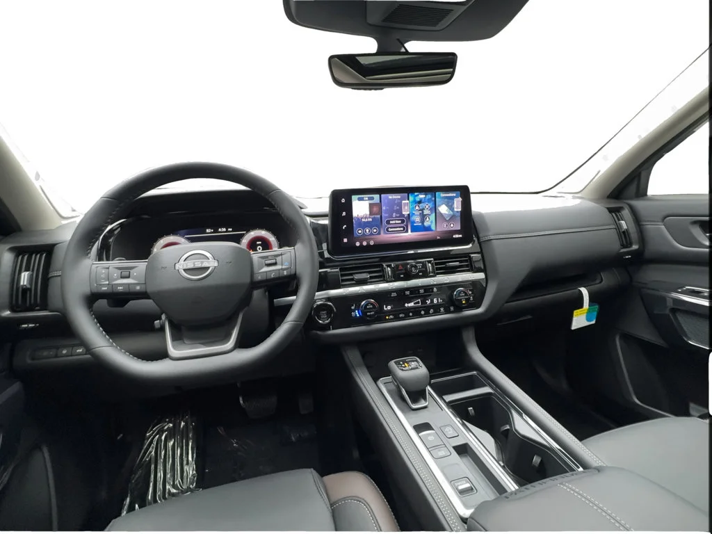Used 2026 Gray Nissan Platinum image 39