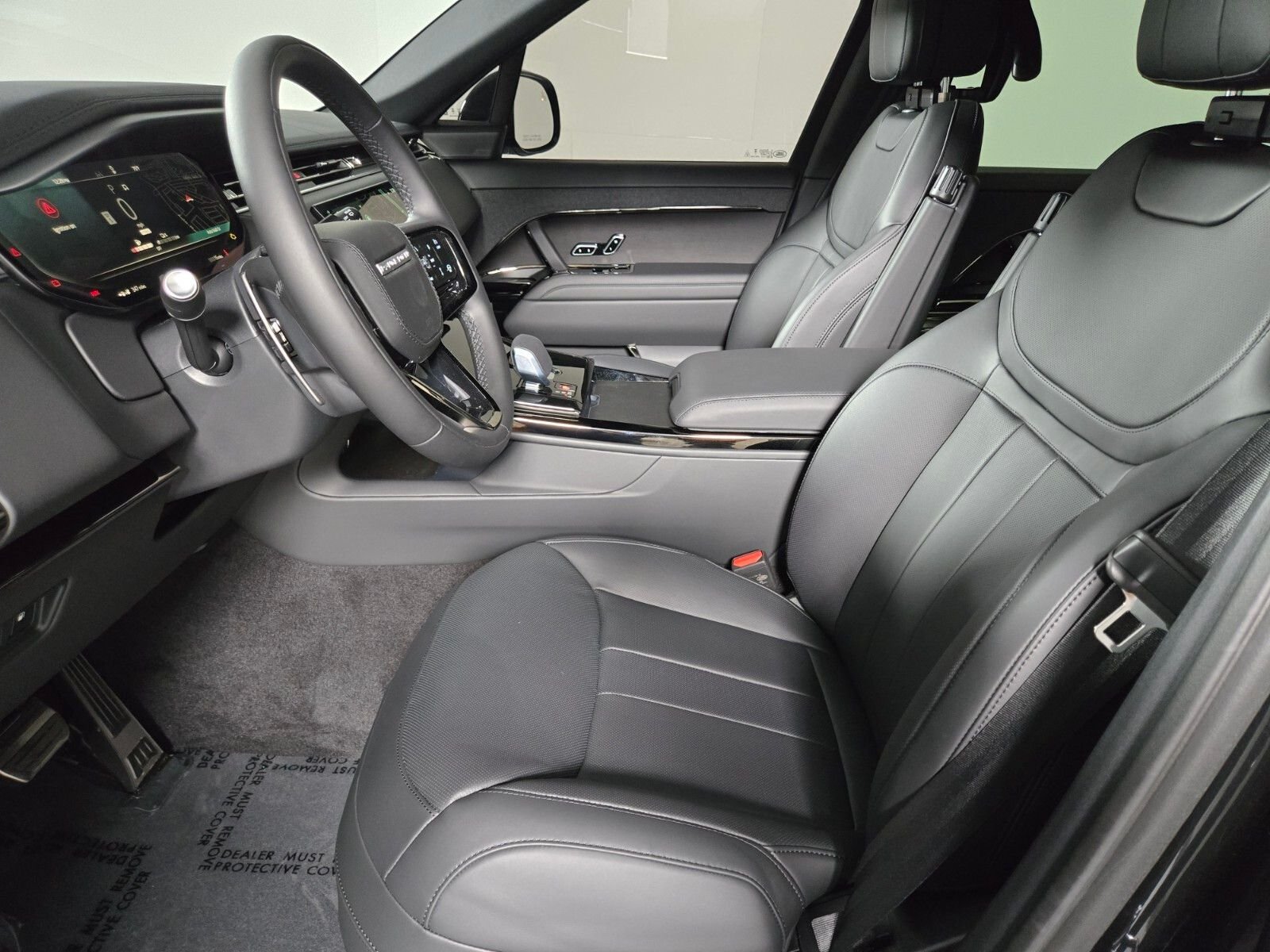 New 2026 Santorini Black Land Rover Dynamic SE image 11