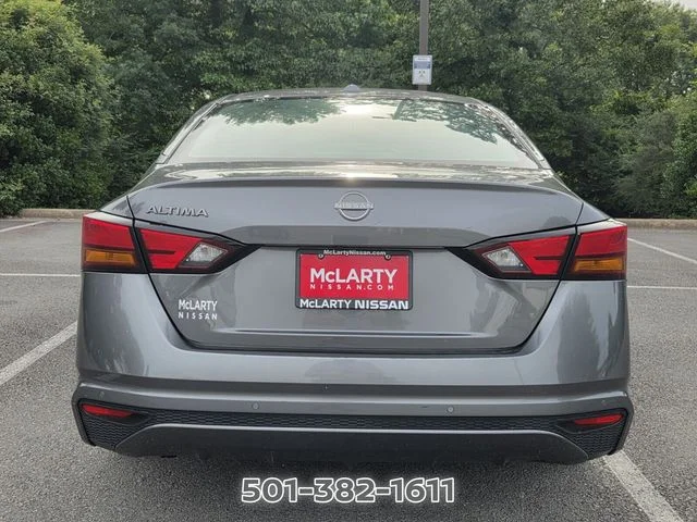 Used 2025 Gray Nissan 2.5 SV image 4