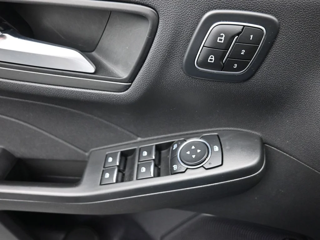 Used 2023 Blue Ford Active image 17